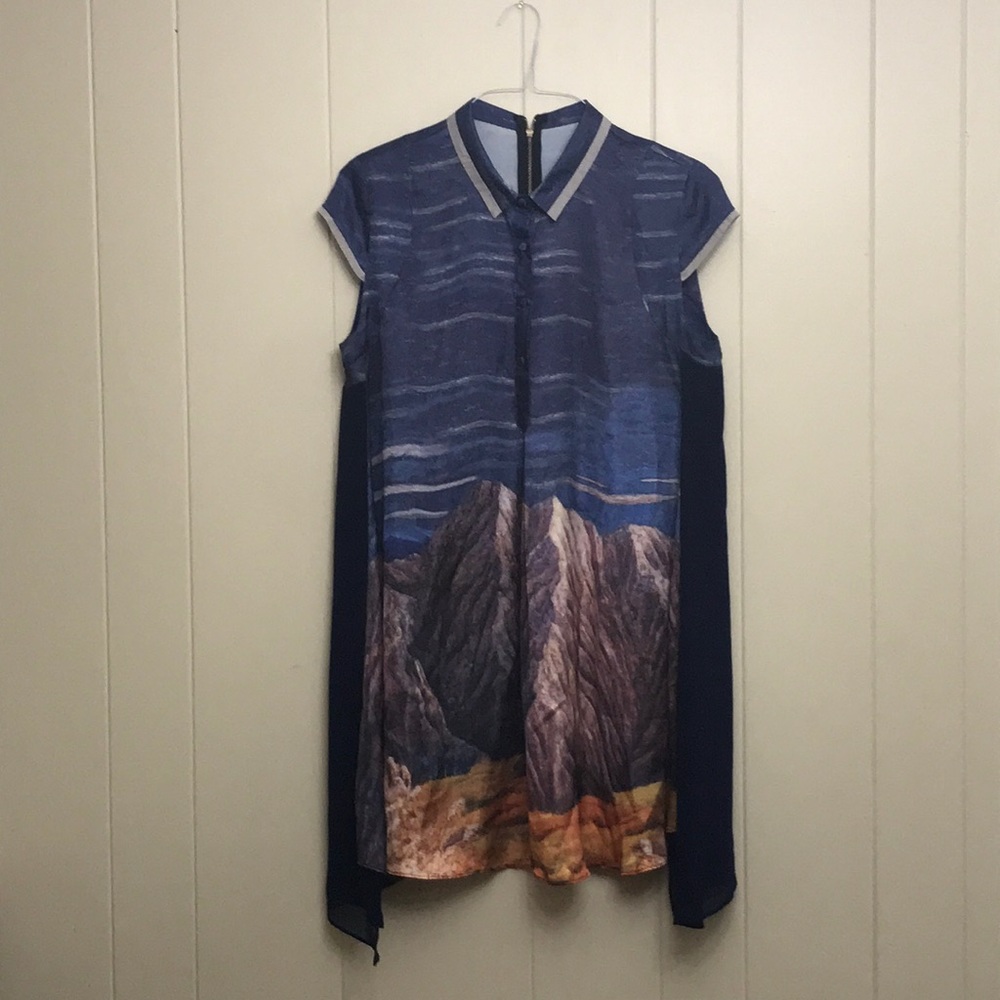 Women’s Loose Fit Unique Pattern Dress Size Large